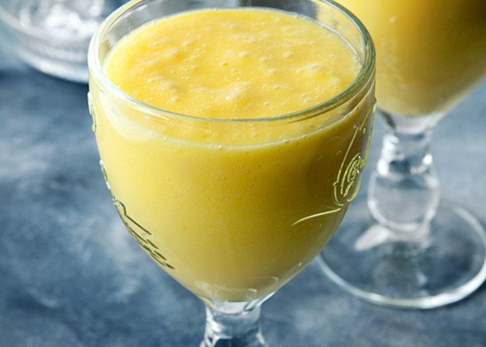 Koktajl z mango z mlekiem kokosowym i sokiem z limonki Large koktajl mango kokos limonka 01